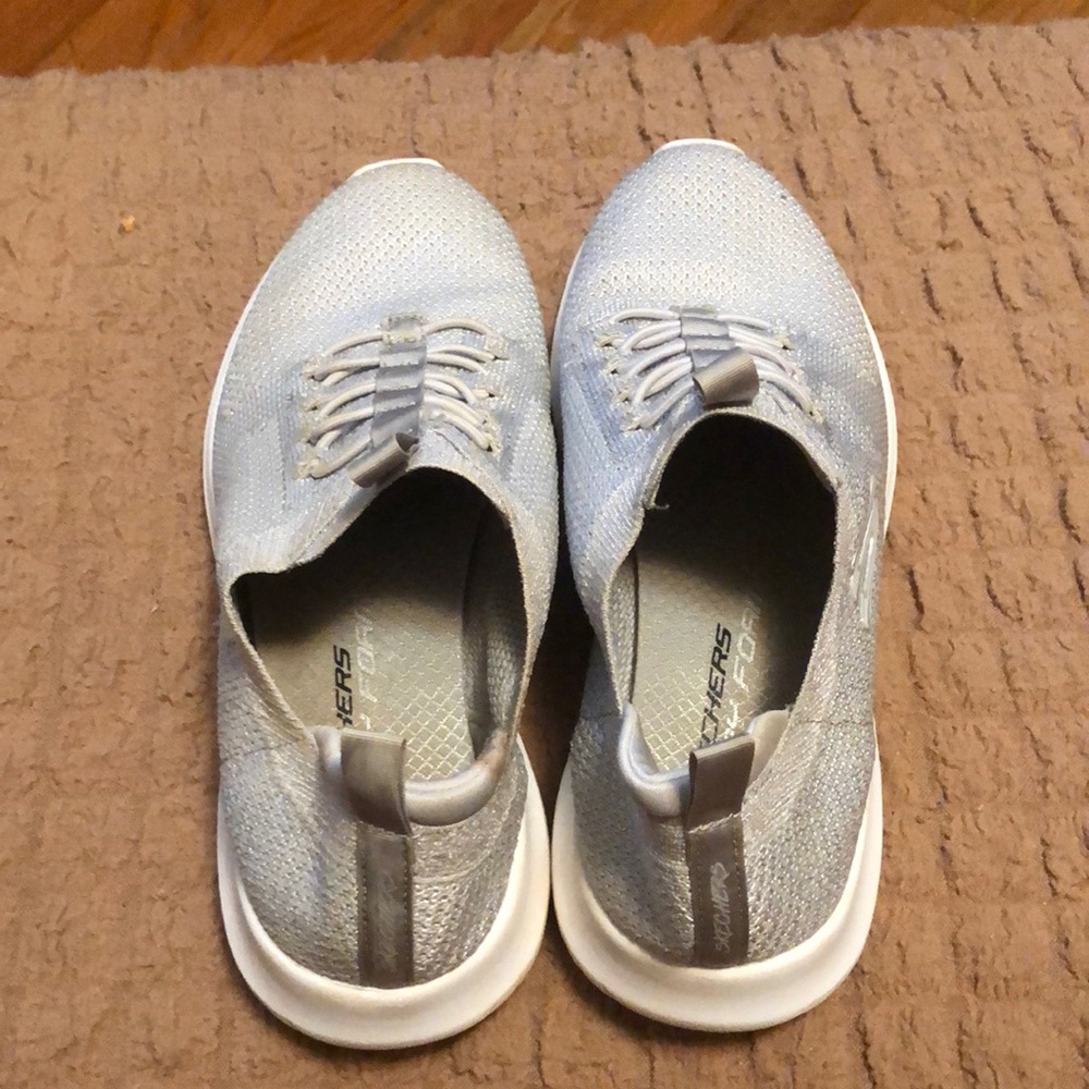 Skechers Light Gray Athletic Shoes
